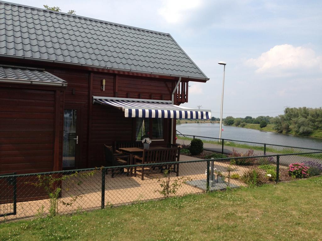 Viva La Vie Villa Maaseik Exterior photo